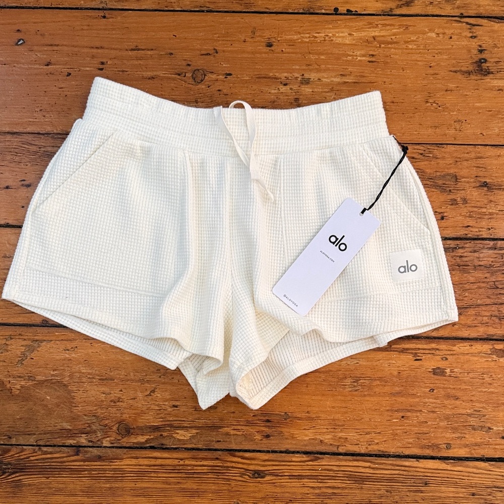ALO Yoga Women's White Athletic Shorts